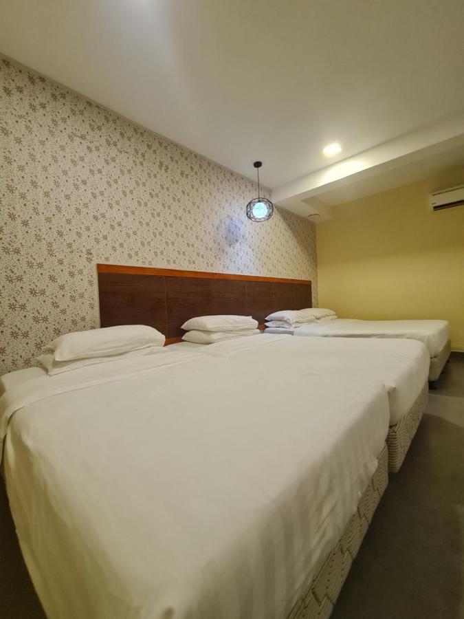 Hotel Bestari Kuala Lipis Exterior foto